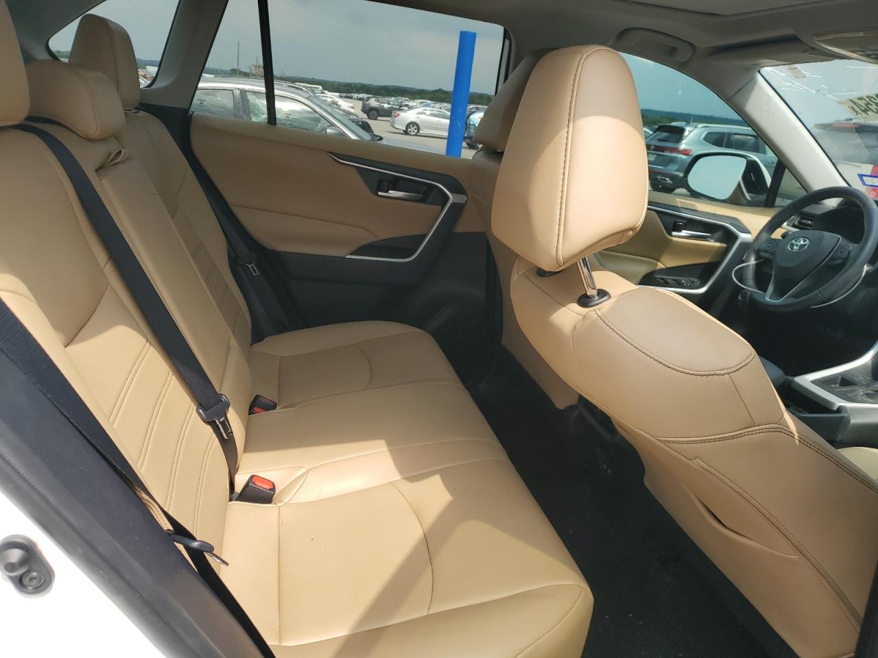 2020 Toyota Rav4 Xle Premium VIN: 2T3C1RFV8LW079404 Lot: 64362354