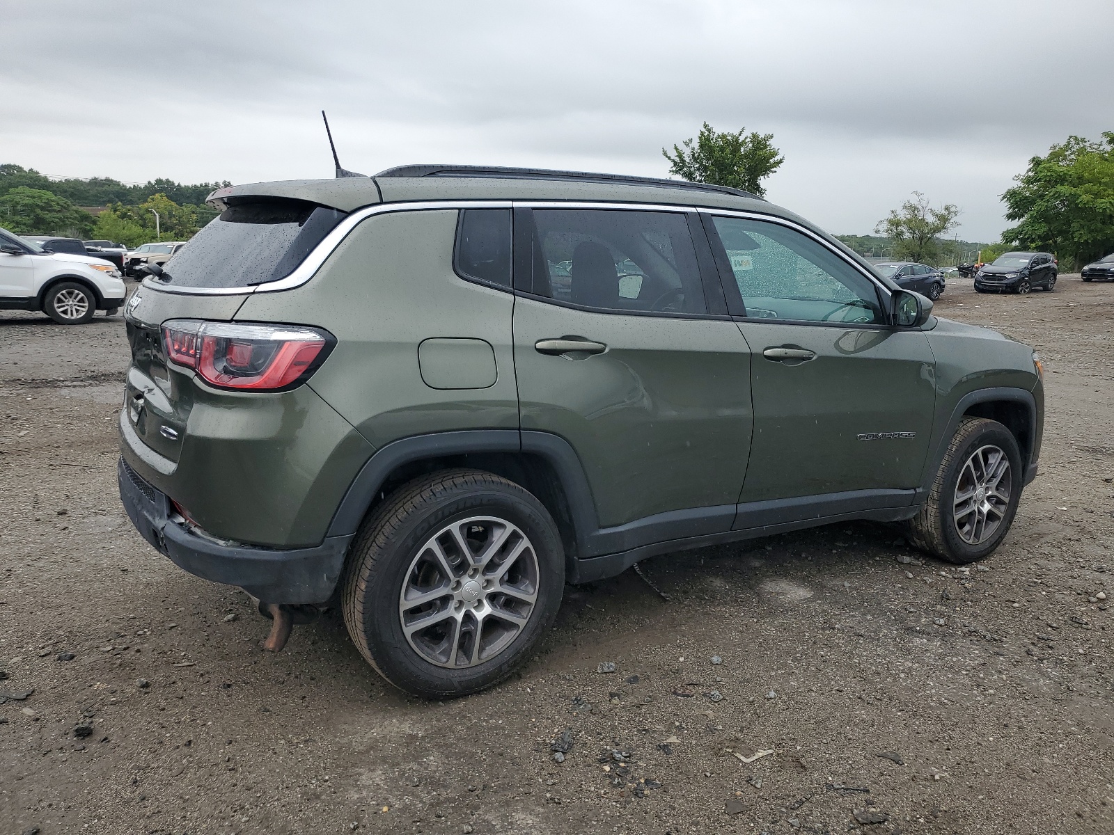 2018 Jeep Compass Latitude vin: 3C4NJDBB0JT154673