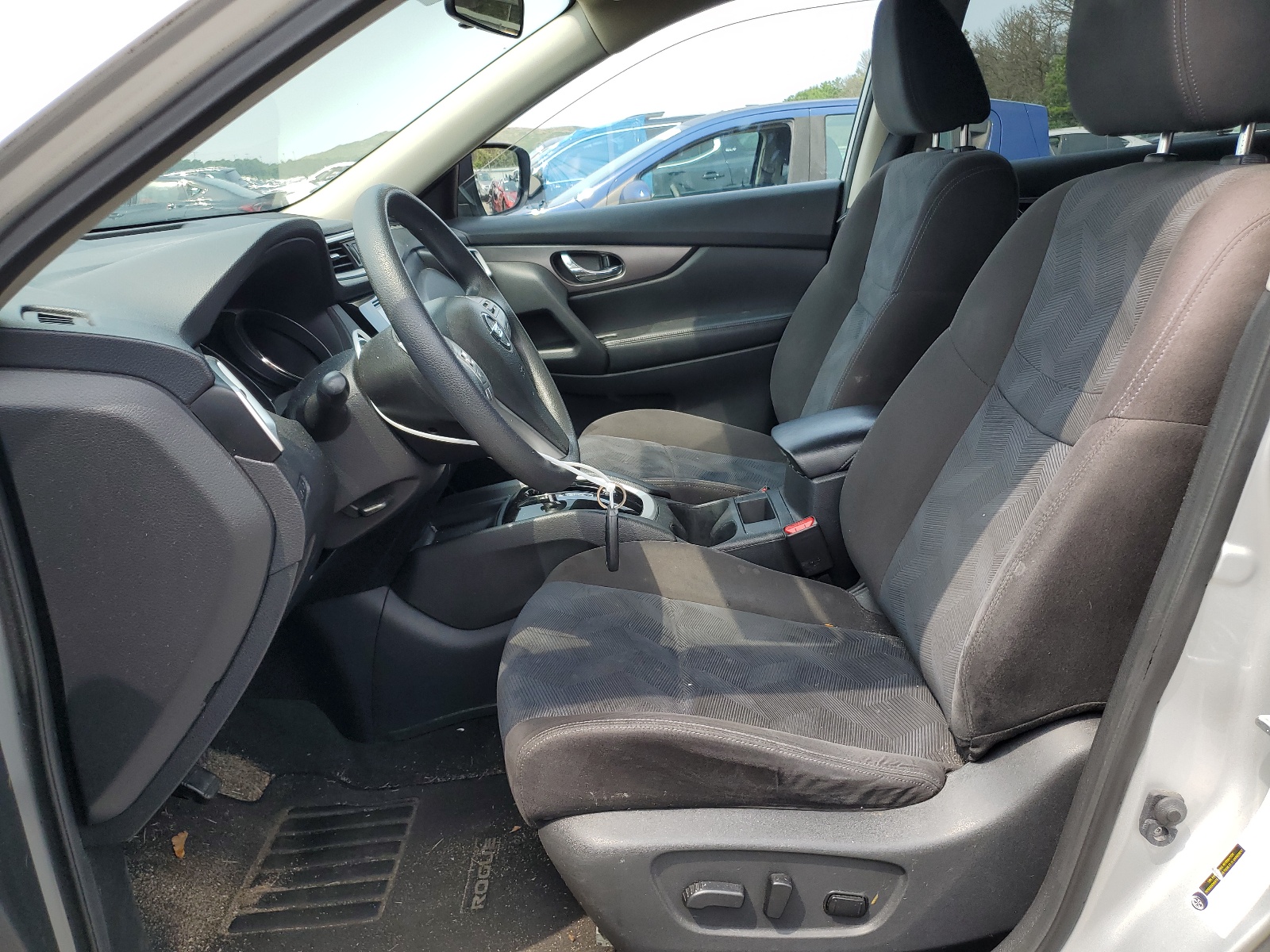KNMAT2MV8FP505801 2015 Nissan Rogue S
