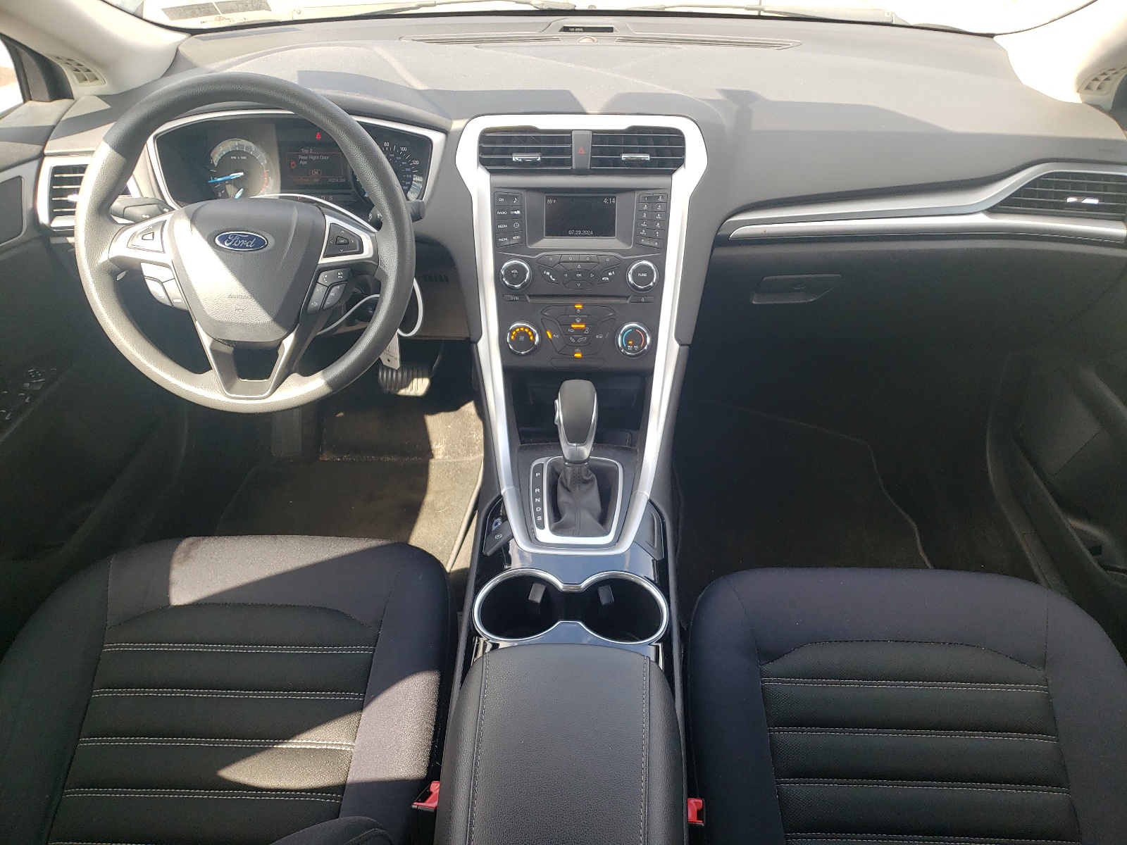 3FA6P0H76FR156596 2015 Ford Fusion Se