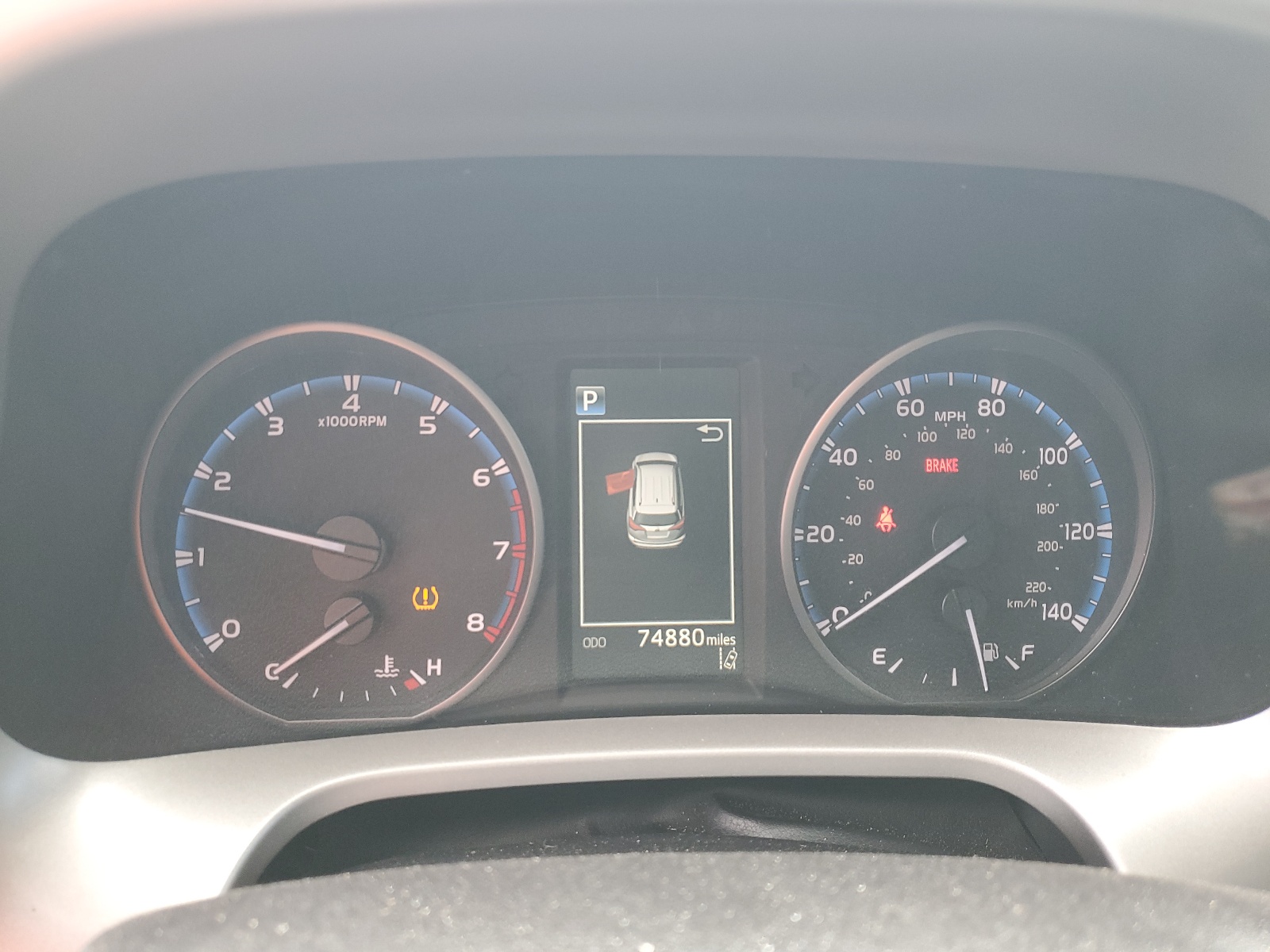 2T3ZFREV3HW395068 2017 Toyota Rav4 Le