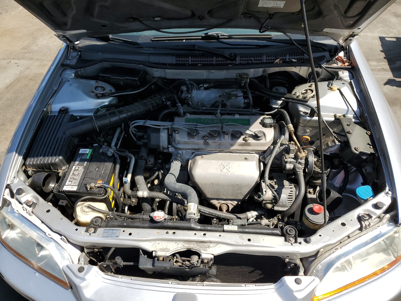 3HGCG6655YG705674 2000 Honda Accord Lx