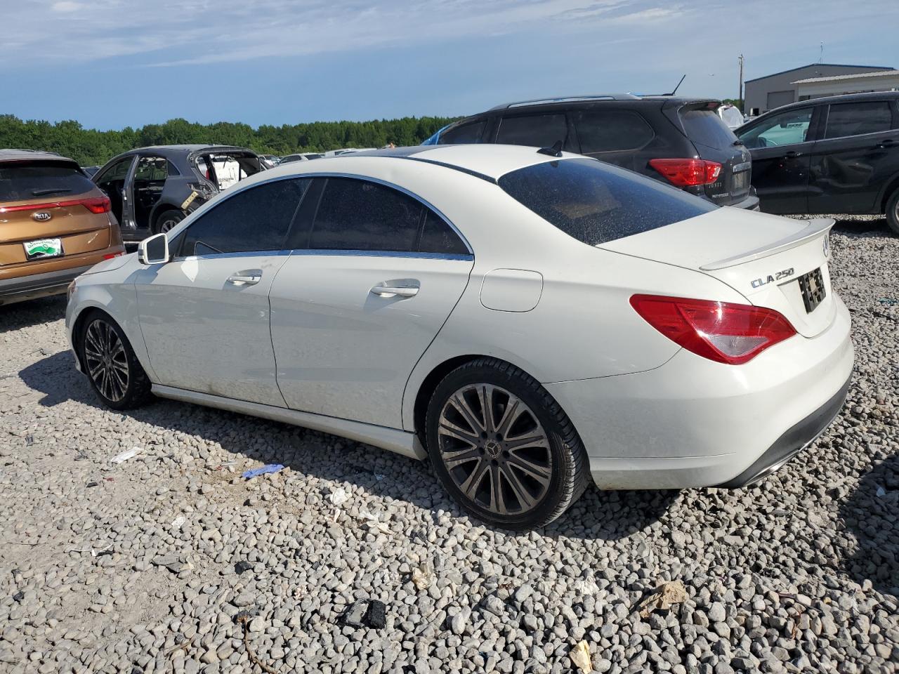 WDDSJ4GB9JN598829 2018 MERCEDES-BENZ CLA CLASS - Image 2