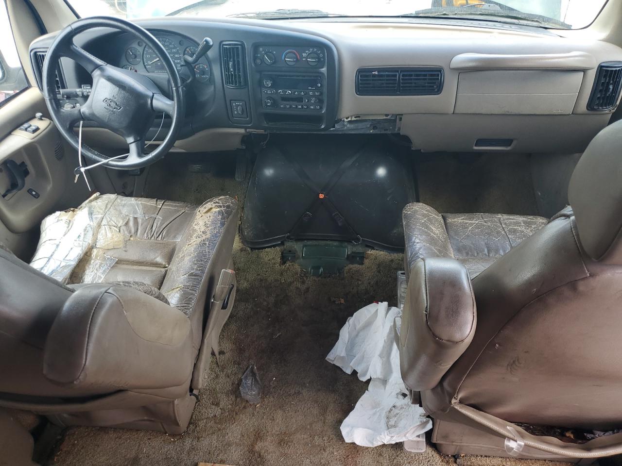 2001 Chevrolet Express G1500 VIN: 1GBFG15R811226242 Lot: 59137194