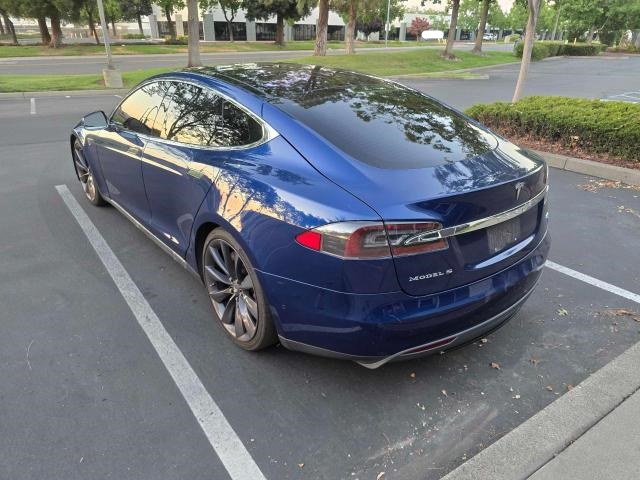 2015 Tesla Model S vin: 5YJSA1E28FF112321