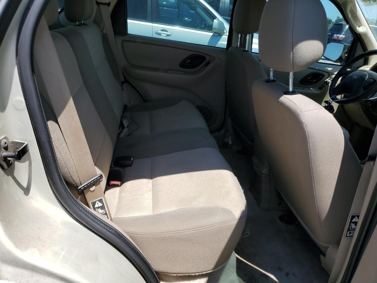 2003 Ford Escape Xls VIN: 1FMYU02123KD48187 Lot: 63703054