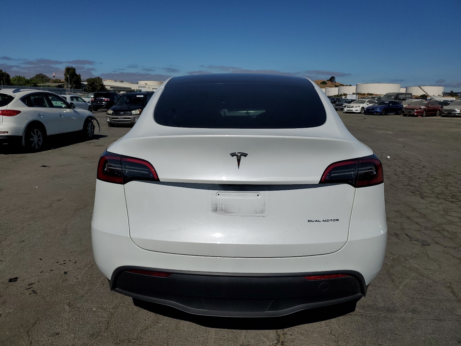 7SAYGAEE3PF701588 2023 Tesla Model Y