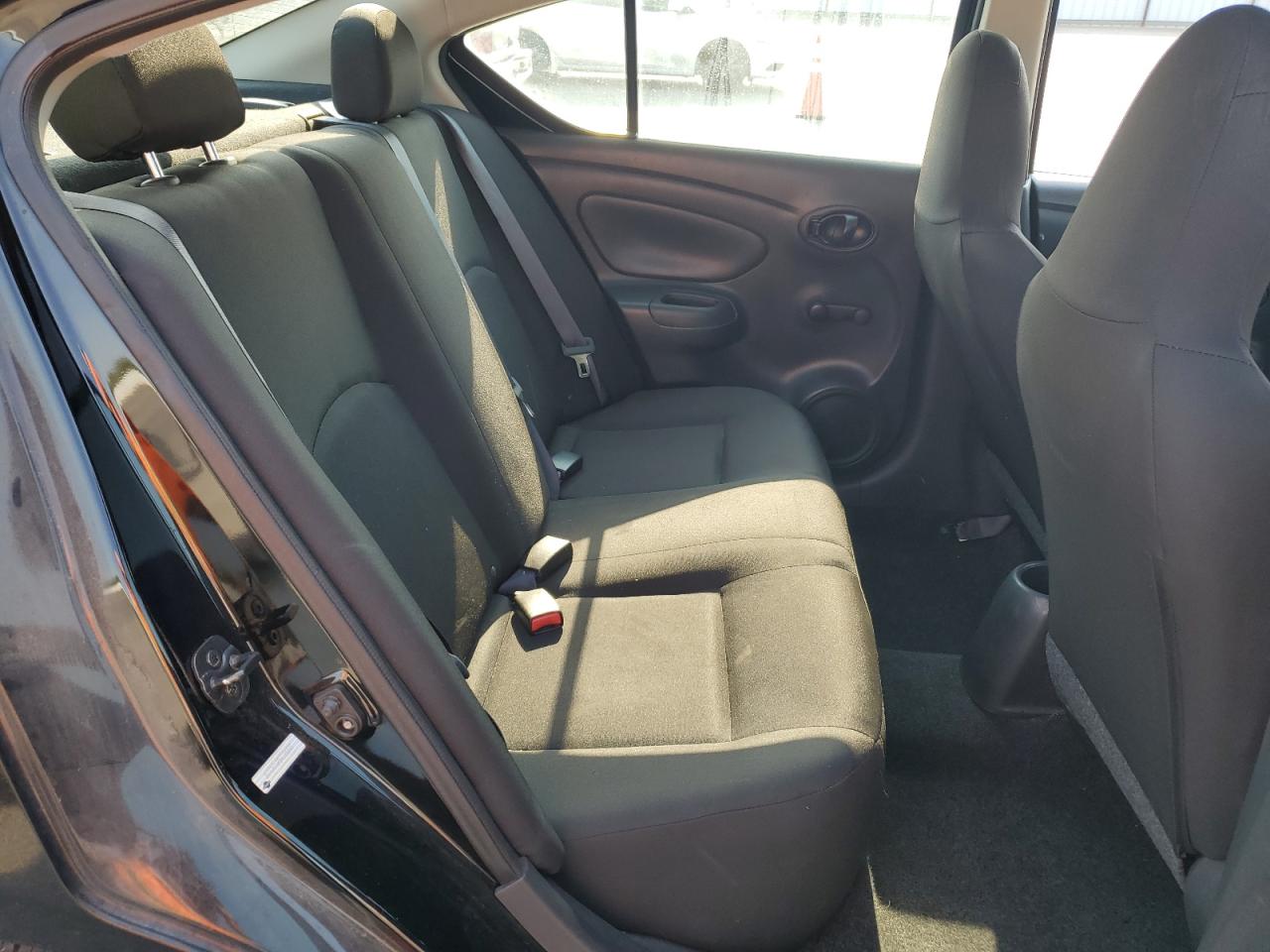 2017 Nissan Versa S VIN: 3N1CN7AP5HL888507 Lot: 64118004