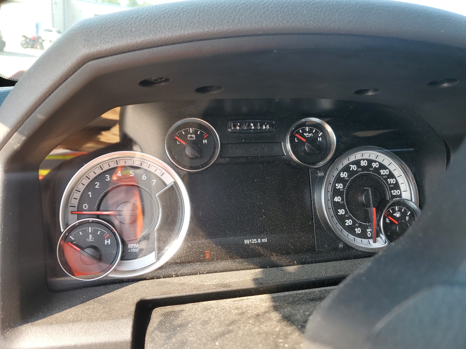 1C6RR7LT4KS729189 2019 Ram 1500 Classic Slt