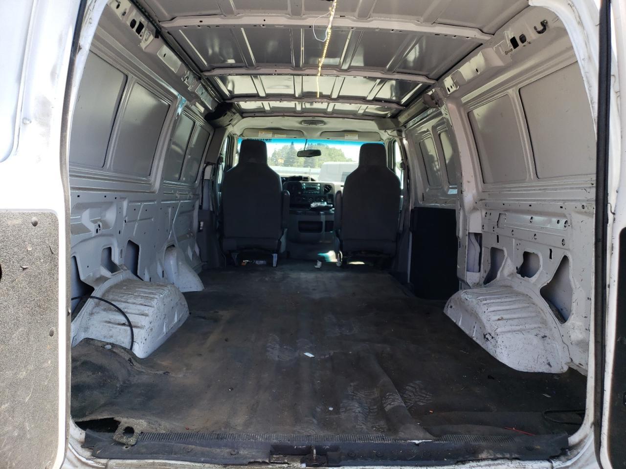 2013 Ford Econoline E350 Super Duty Van VIN: 1FTSE3EL9DDB25754 Lot: 61707564