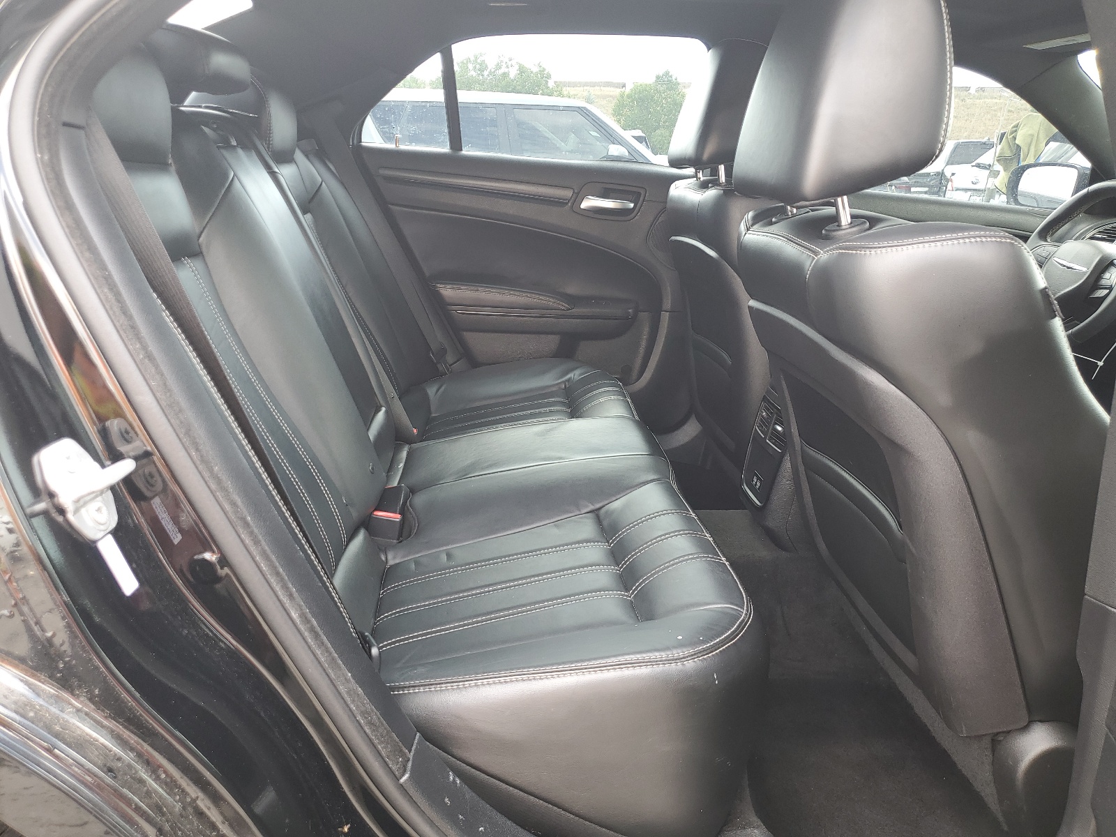 2C3CCAGG0GH191507 2016 Chrysler 300 S