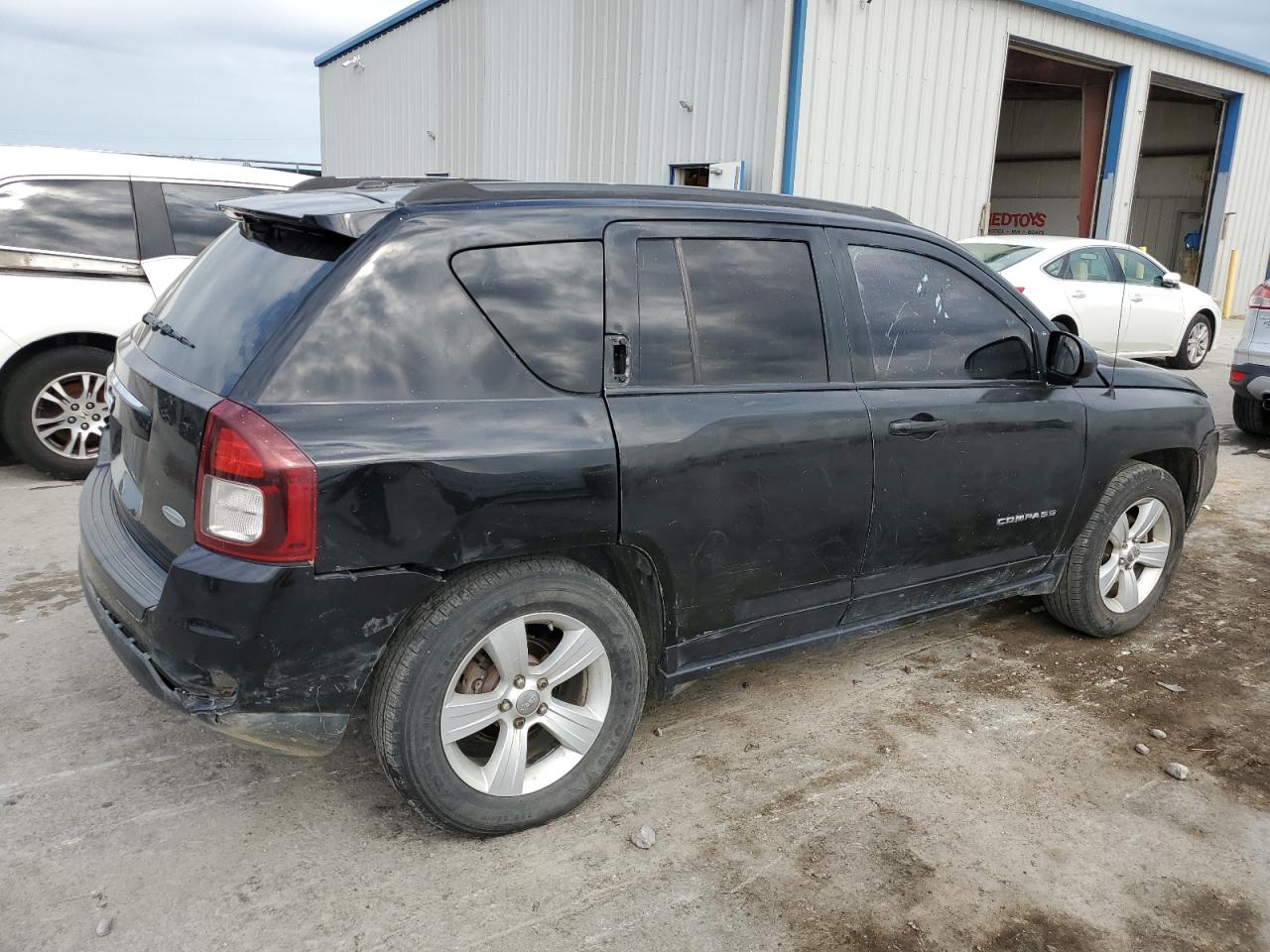 2017 Jeep Compass Latitude VIN: 1C4NJDEB6HD121589 Lot: 61750114