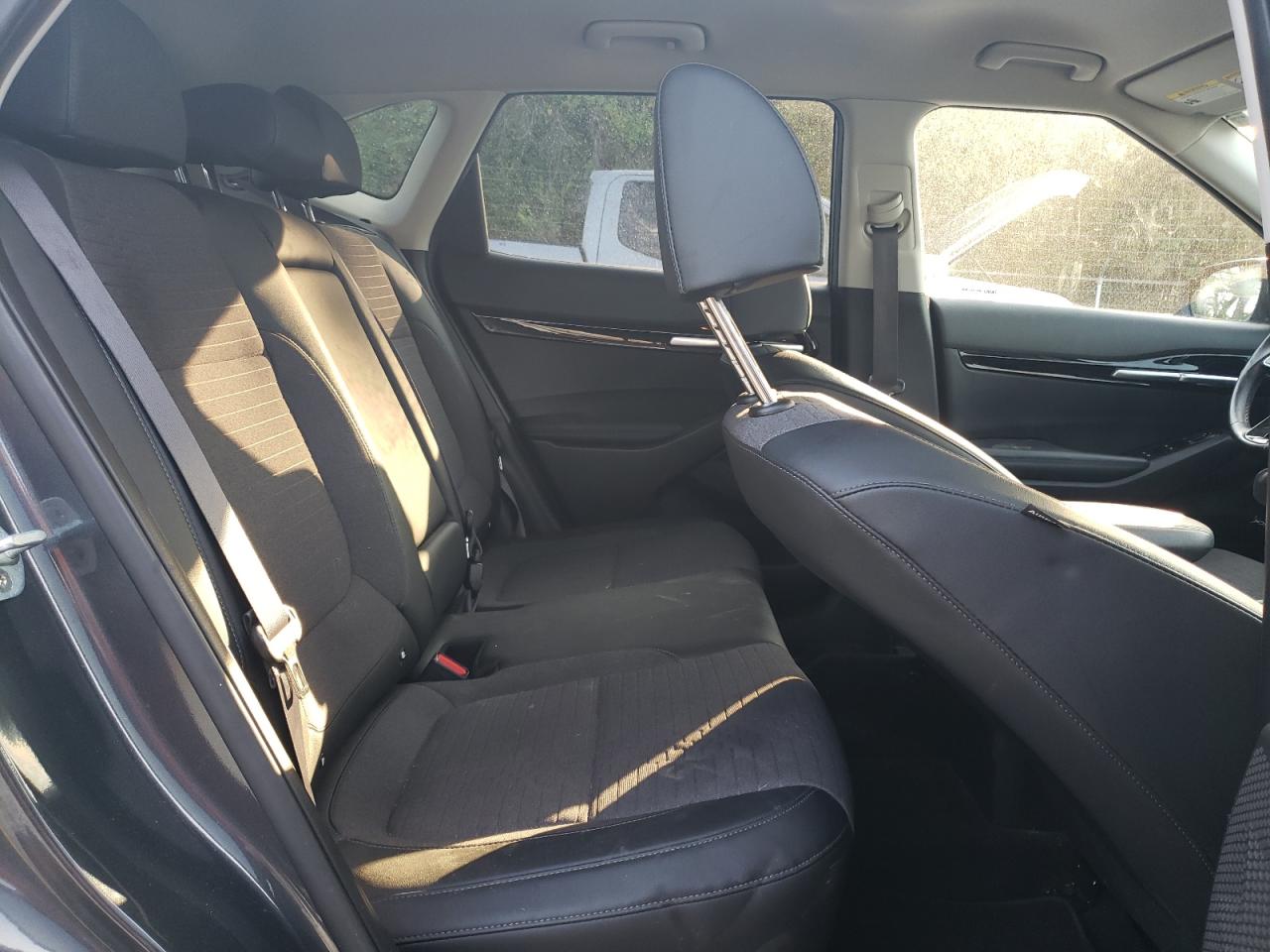 2021 Kia Seltos - Image 11