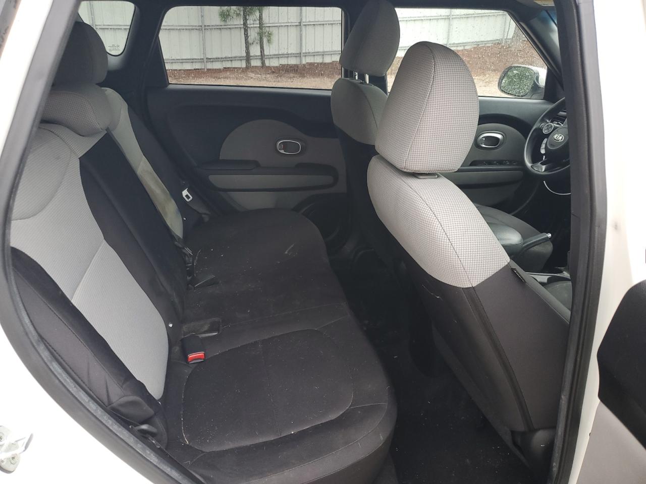 2015 Kia Soul VIN: KNDJN2A20F7123606 Lot: 63773354