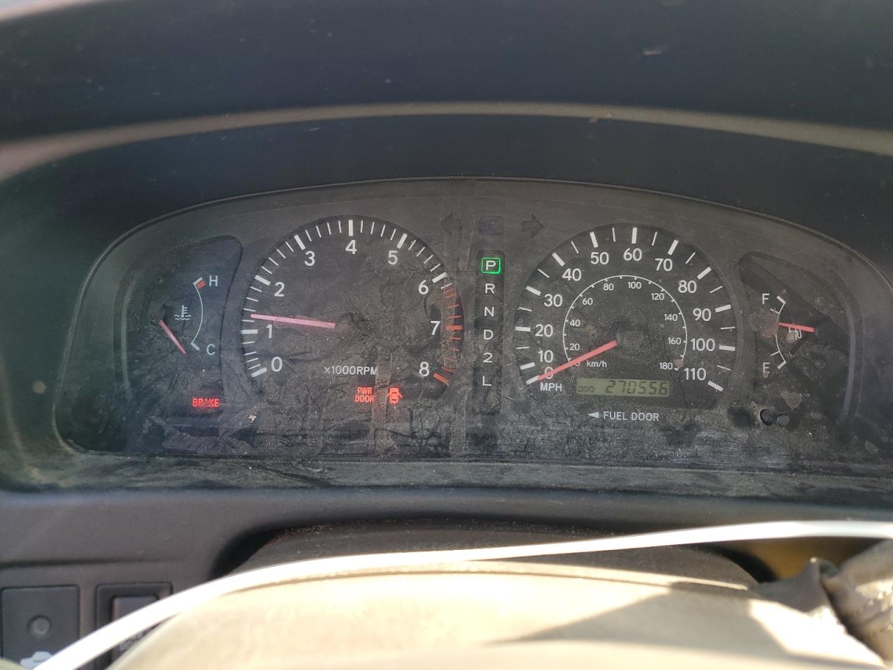 2000 Toyota Sienna Le VIN: 4T3ZF13C8YU243449 Lot: 64716004