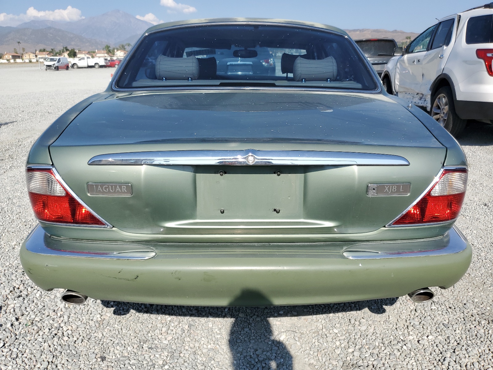 SAJHX6248WC832826 1998 Jaguar Xj8 L