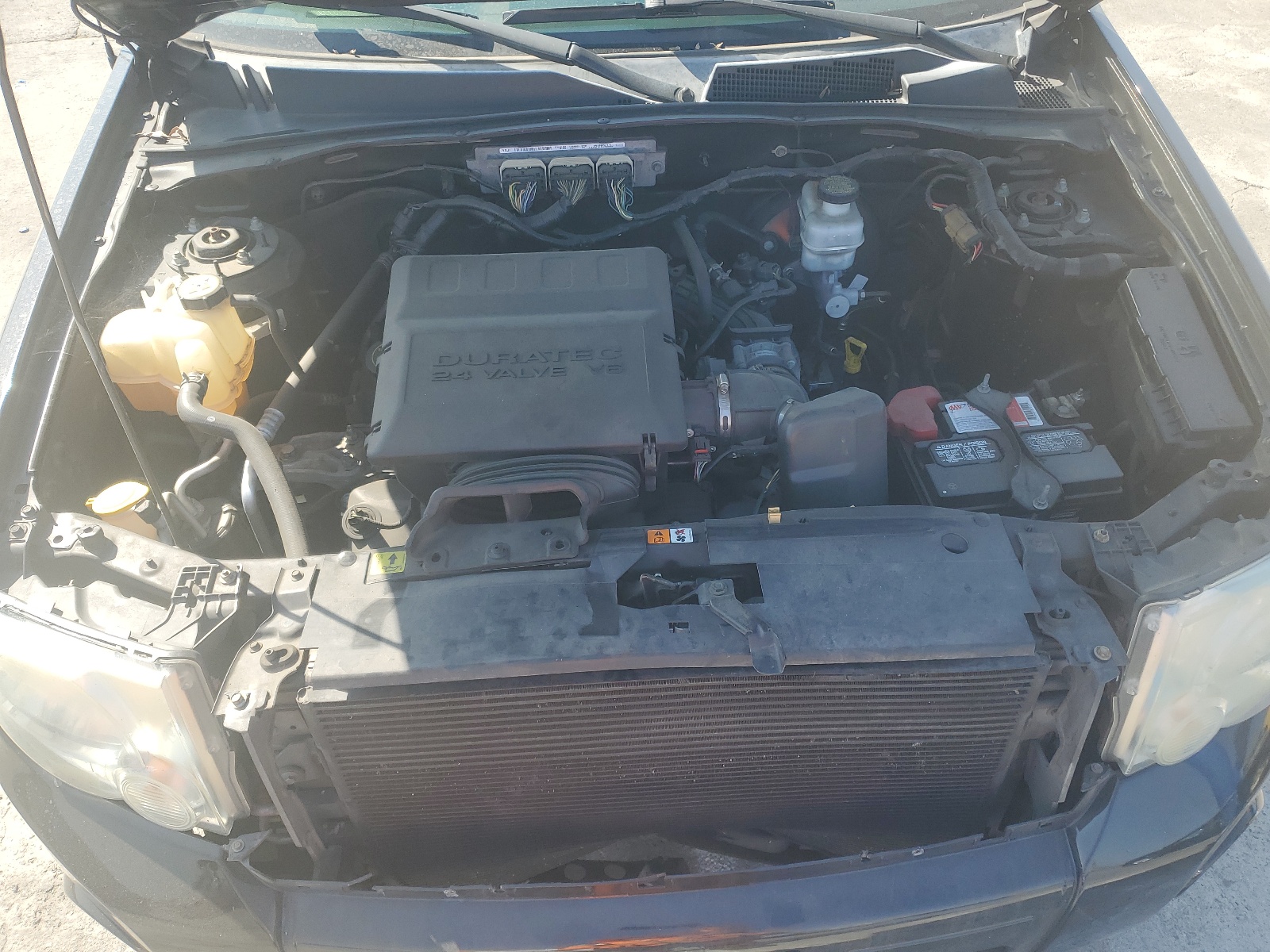 1FMCU9EG1BKB46745 2011 Ford Escape Limited