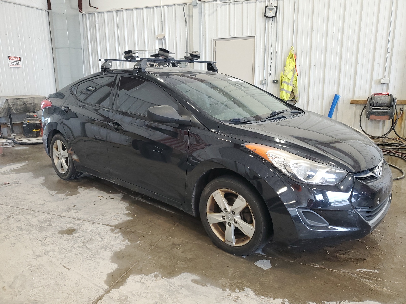 2013 Hyundai Elantra Gls vin: KMHDH4AE4DU895028