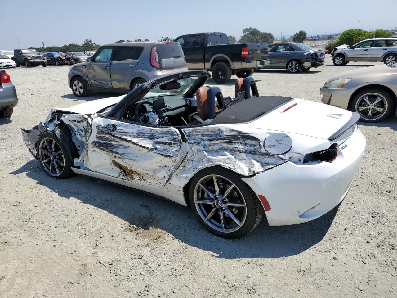 2022 Mazda Mx-5 Miata Grand Touring VIN: JM1NDAD72N0507075 Lot: 63724034