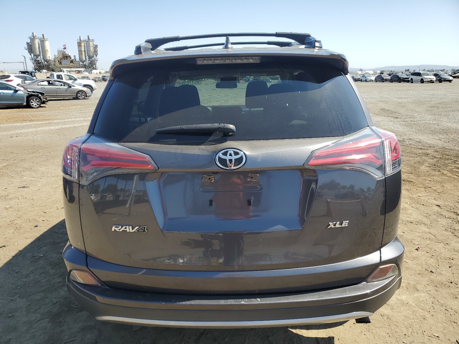 JTMWFREV0HJ115219 2017 Toyota Rav4 Xle