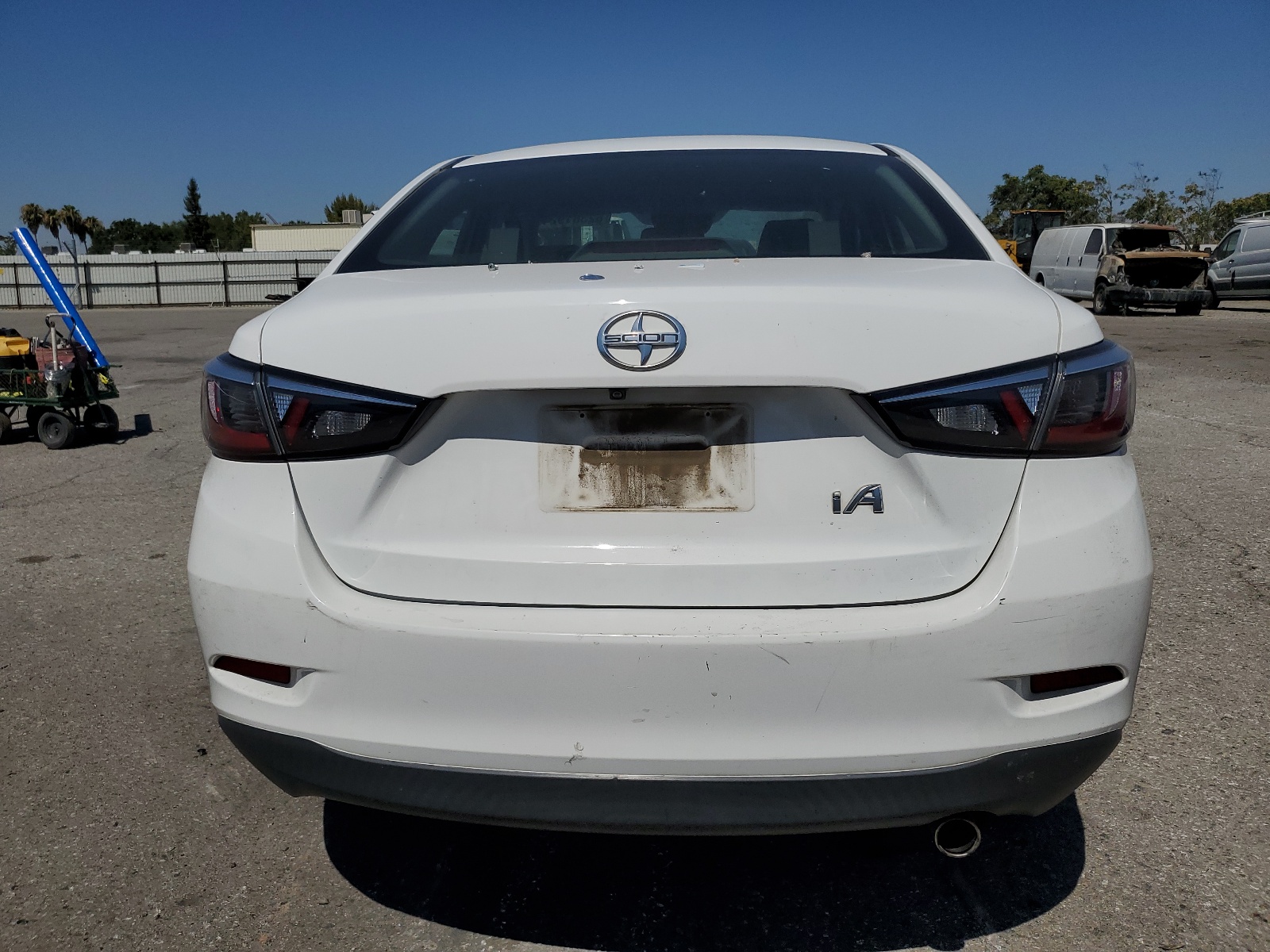 3MYDLBZV8GY115482 2016 Toyota Scion Ia