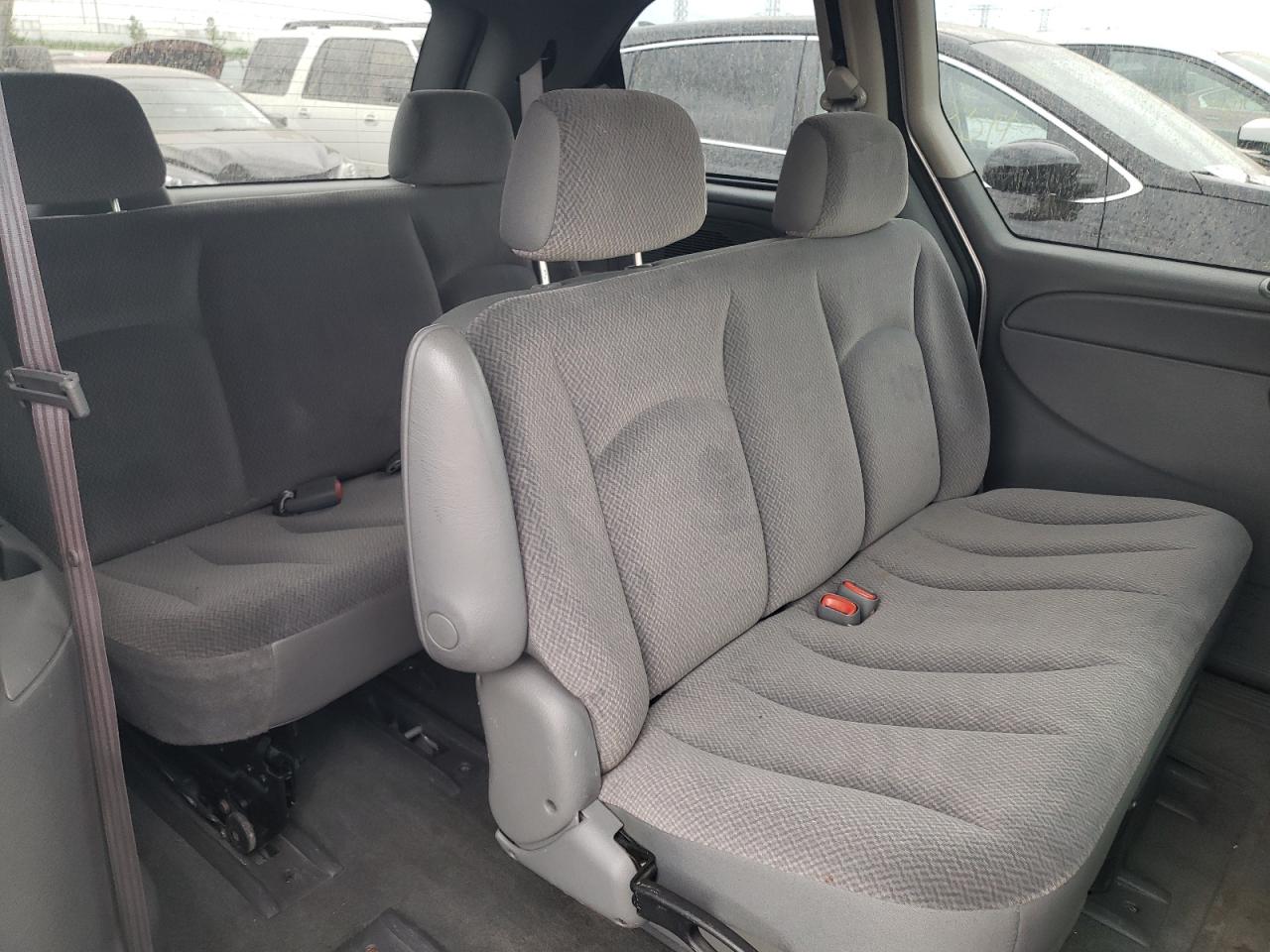 2005 Chrysler Town & Country VIN: 1C4GP45R05B235468 Lot: 59521304