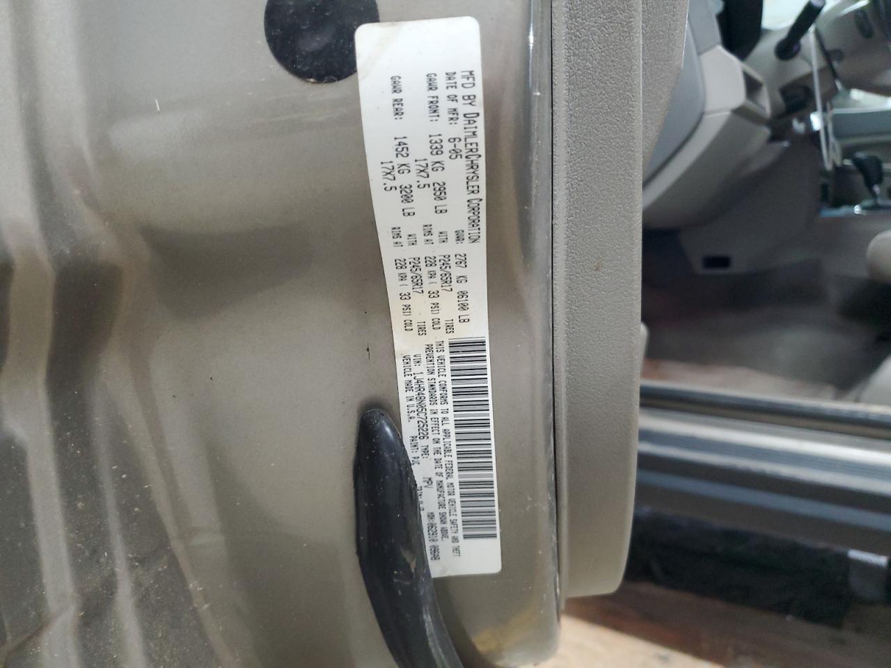 2005 Jeep Grand Cherokee Laredo VIN: 1J4HR48N05C725226 Lot: 64681544