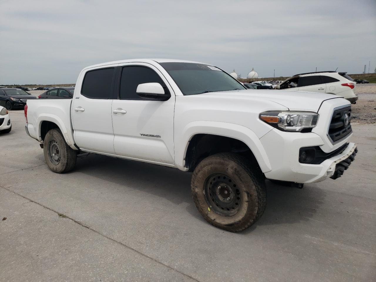 VIN 5TFAZ5CN7HX040917 2017 TOYOTA TACOMA no.4