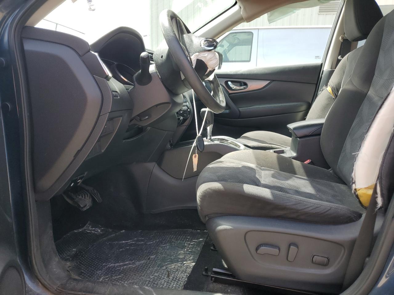 2015 Nissan Rogue S VIN: KNMAT2MT0FP526754 Lot: 64831194