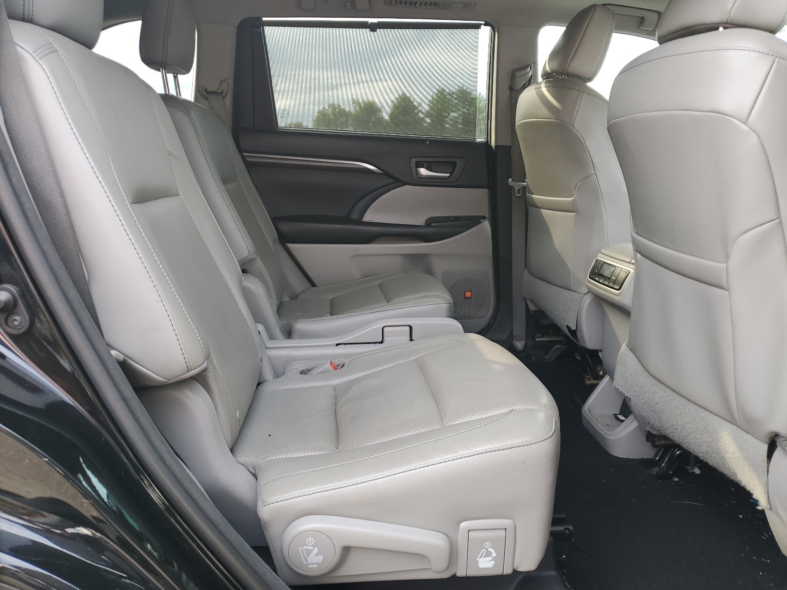 5TDDKRFH6GS345490 2016 Toyota Highlander Limited