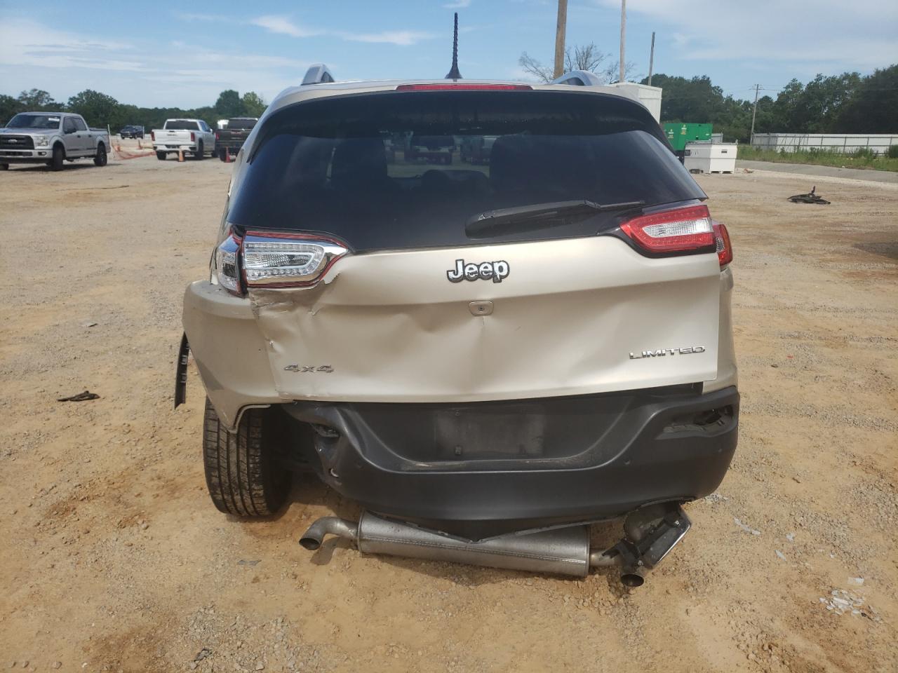 2015 Jeep Cherokee Limited VIN: 1C4PJMDSXFW663421 Lot: 63089614