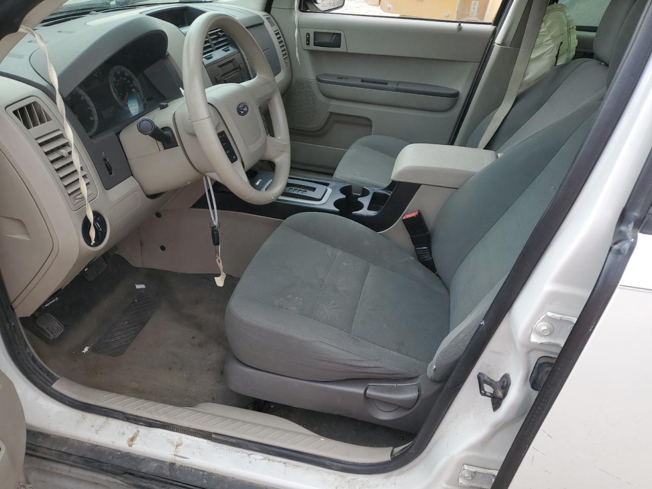 2009 Ford Escape Xls VIN: 1FMCU92719KB94244 Lot: 64228034