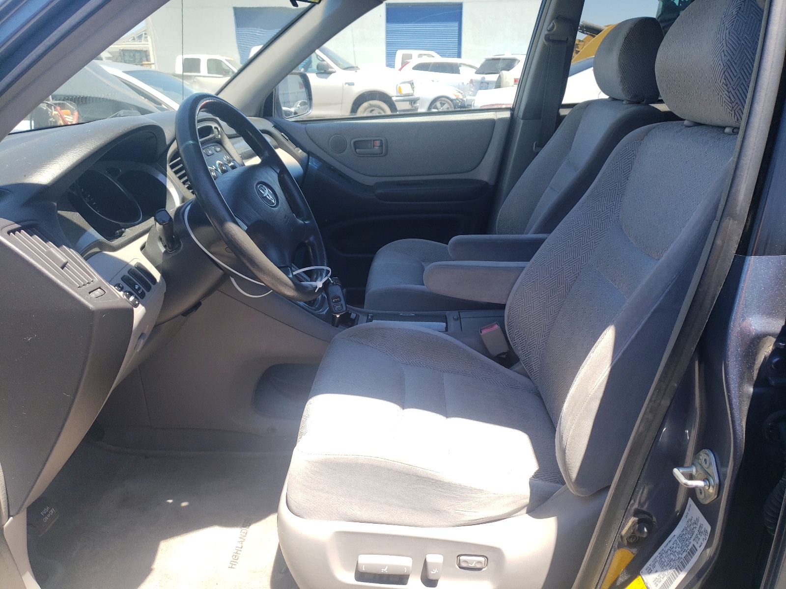 JTEHF21A330106446 2003 Toyota Highlander Limited