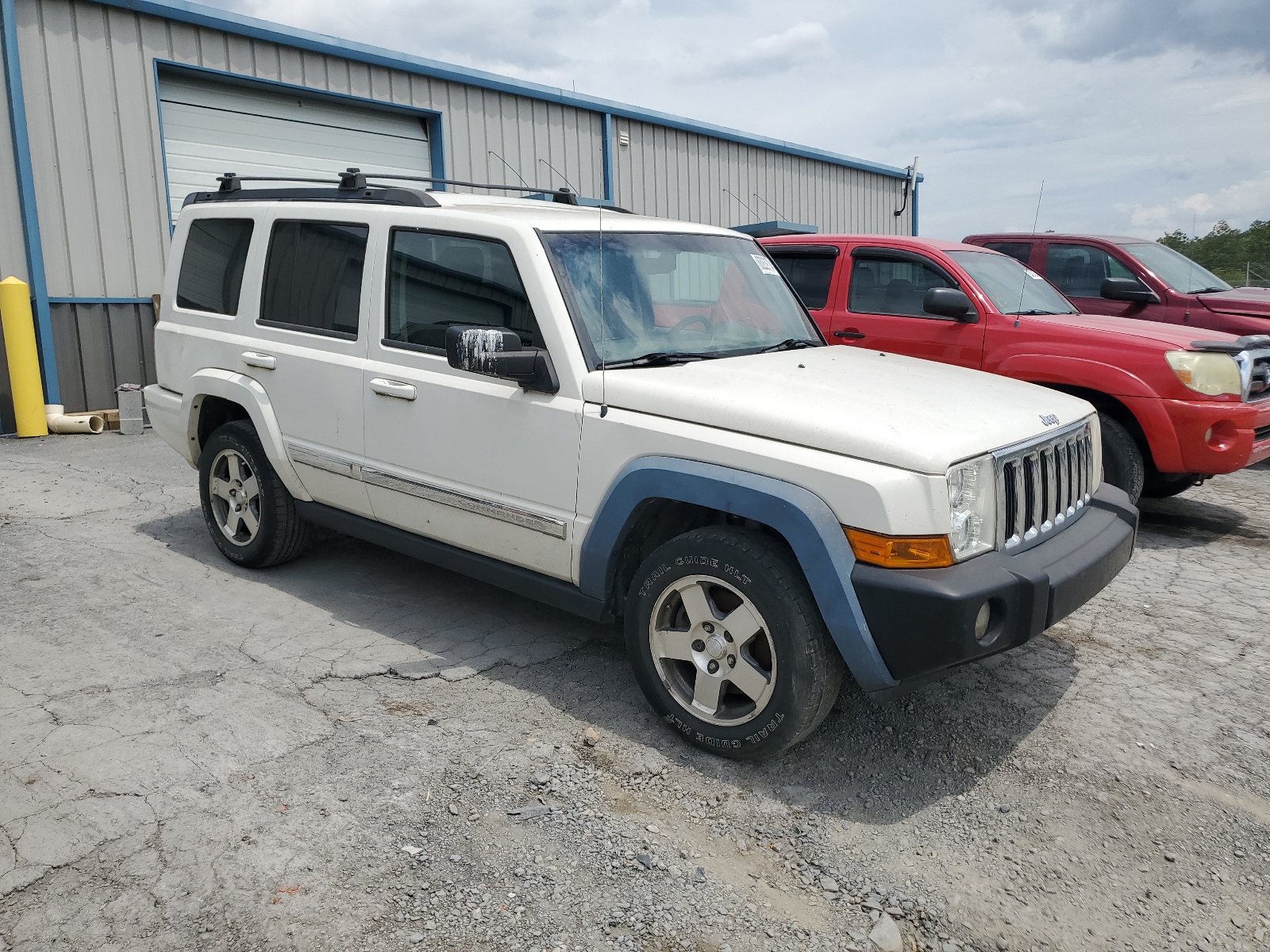 1J4RG4GK9AC131567 2010 Jeep Commander Sport