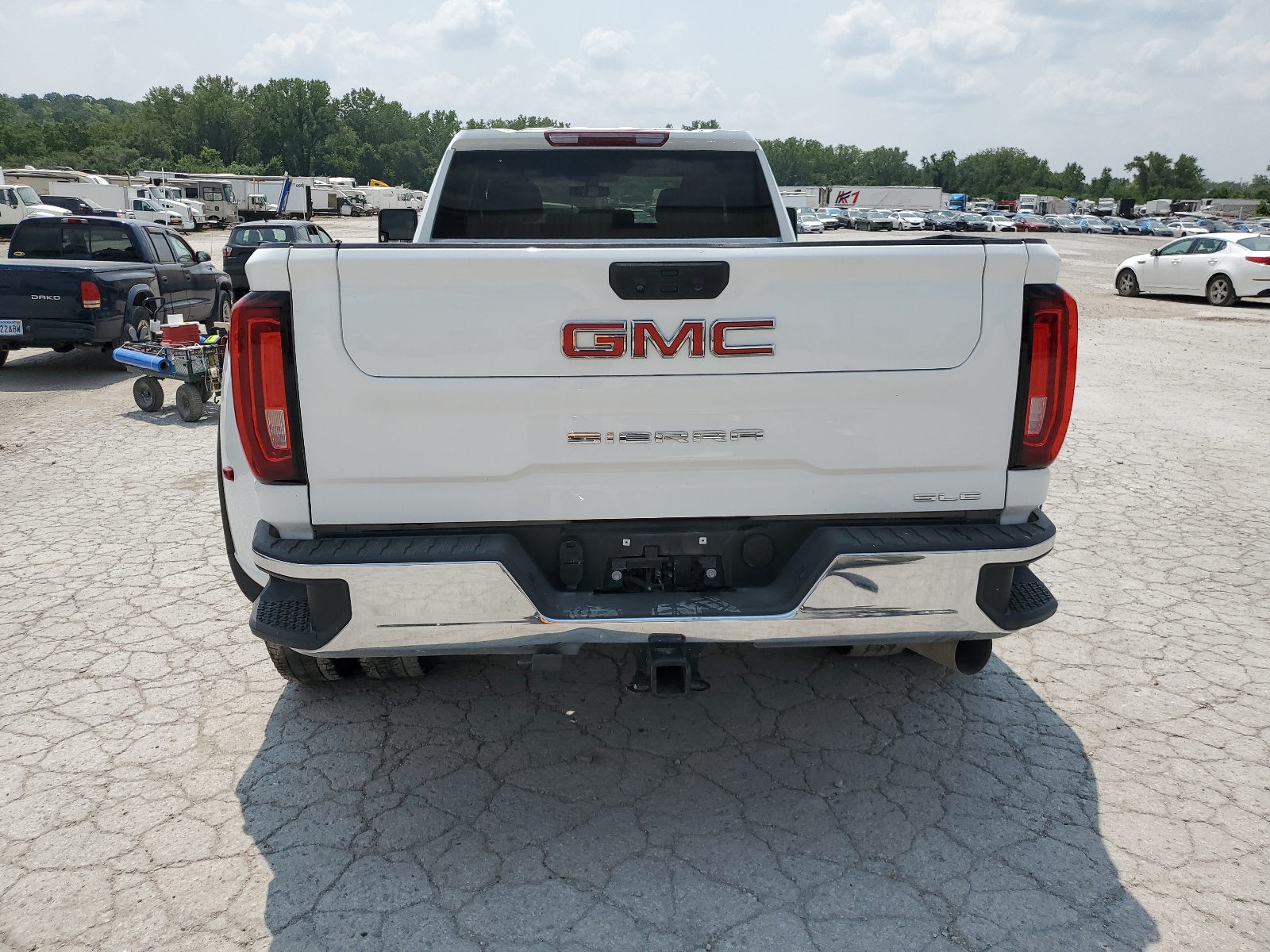 1GT59TEYXNF315307 2022 GMC Sierra K3500 Sle