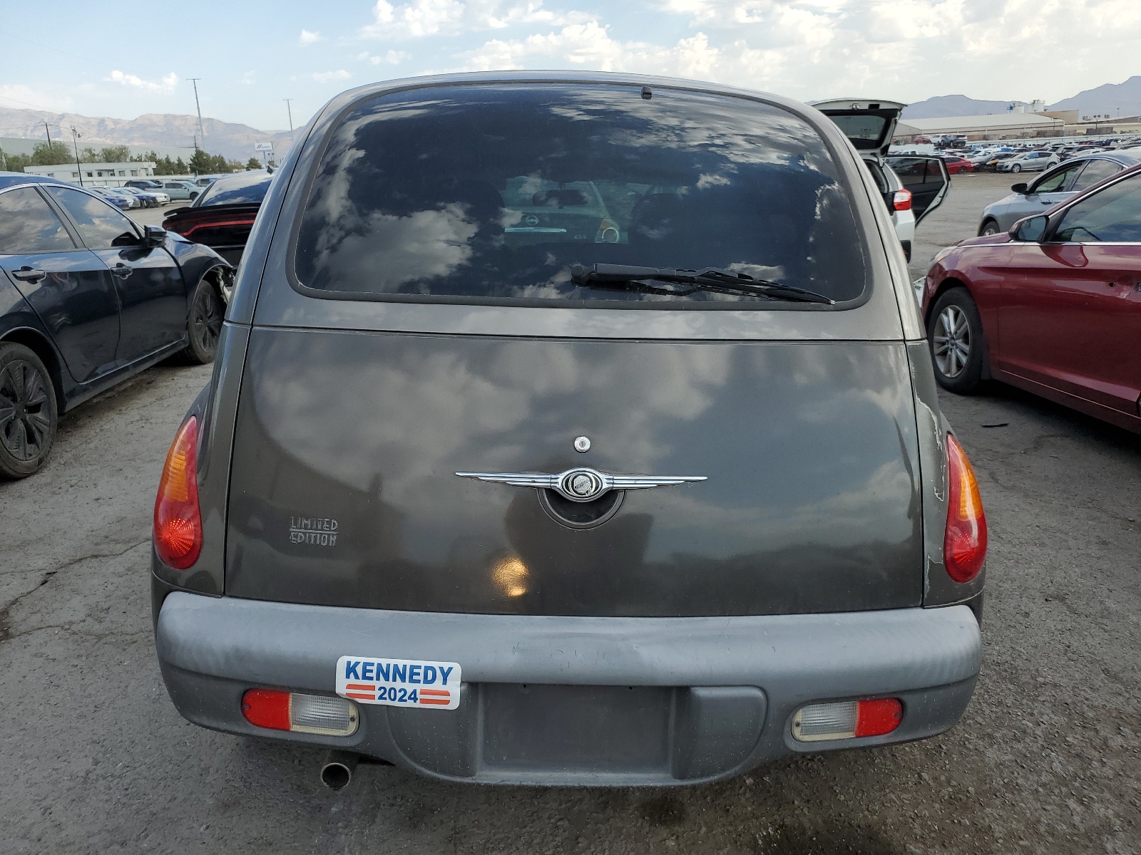 3C8FY68B52T271099 2002 Chrysler Pt Cruiser Limited