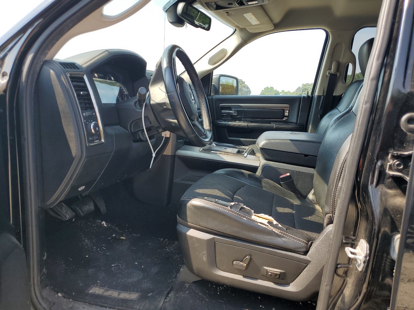 1C6RR7HT7DS532058 2013 Ram 1500 Sport