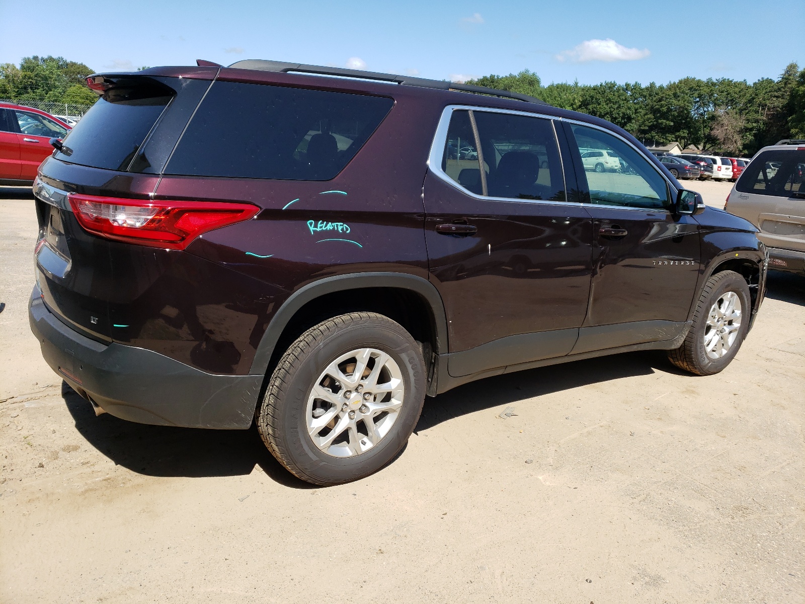 1GNEVHKW8MJ147004 2021 Chevrolet Traverse Lt