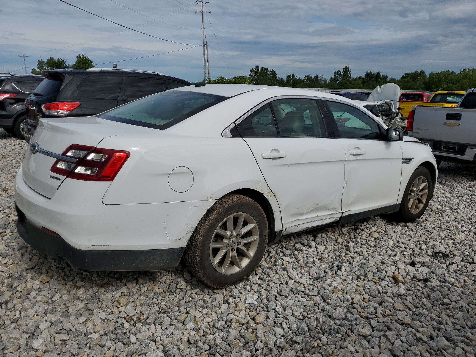 1FAHP2D85EG135084 2014 Ford Taurus Se