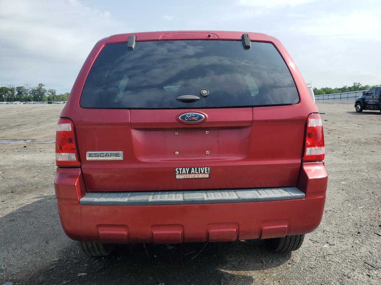 2008 Ford Escape Xls VIN: 1FMCU02Z28KA10764 Lot: 64526014