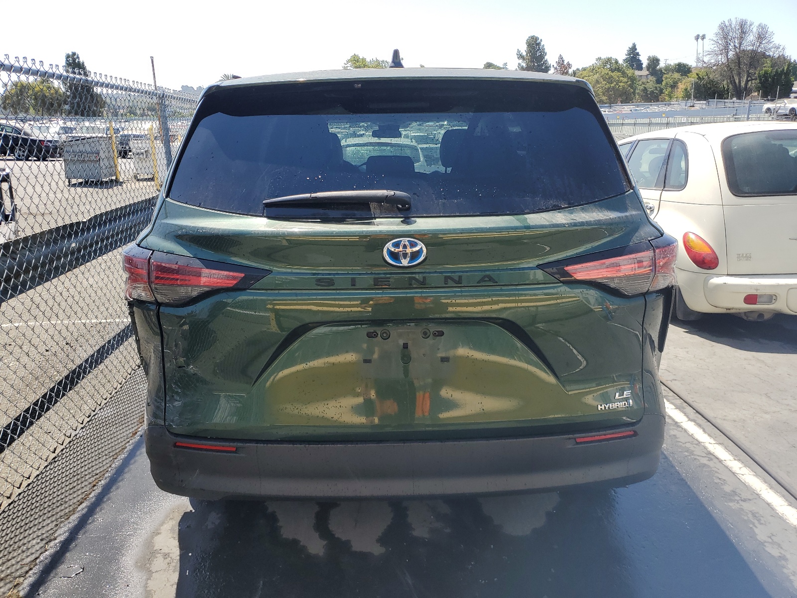 5TDKRKEC8MS043498 2021 Toyota Sienna Le