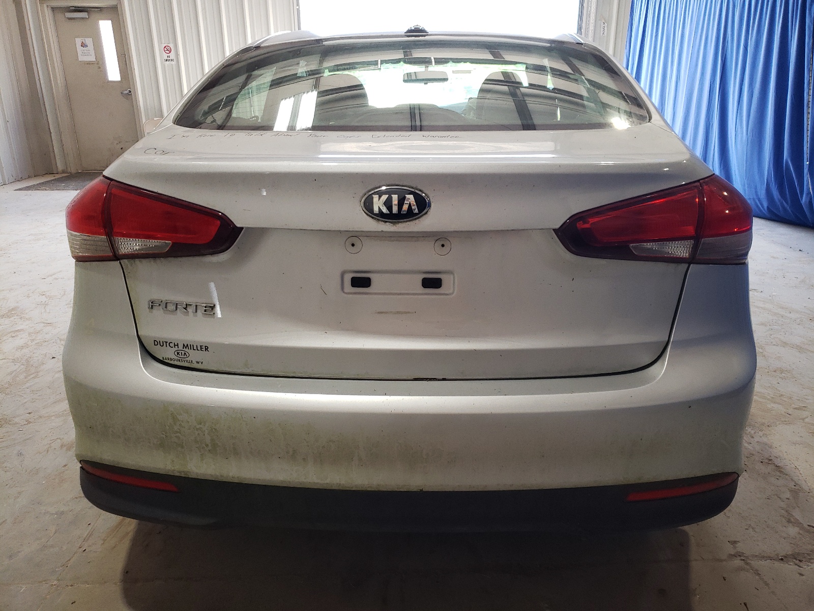 2018 Kia Forte Lx vin: 3KPFK4A78JE182238