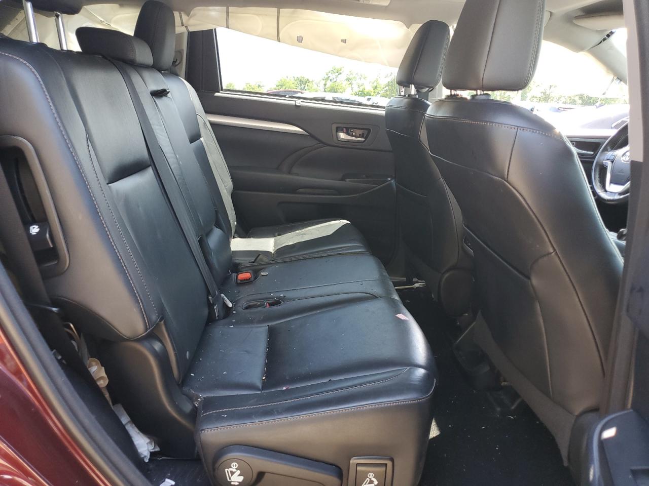 2015 Toyota Highlander Xle VIN: 5TDJKRFH1FS103224 Lot: 61459404