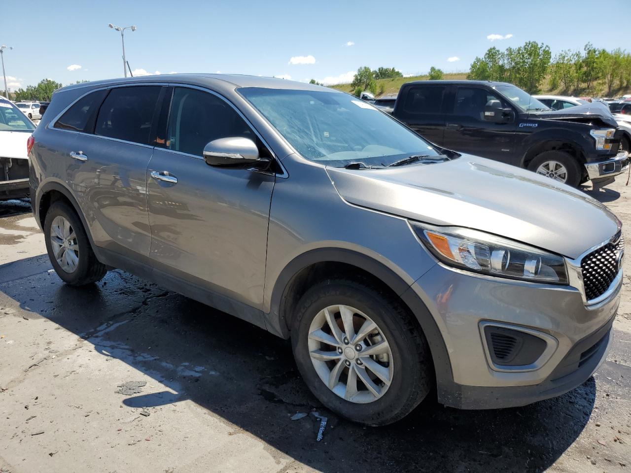 2016 Kia Sorento - Image 4