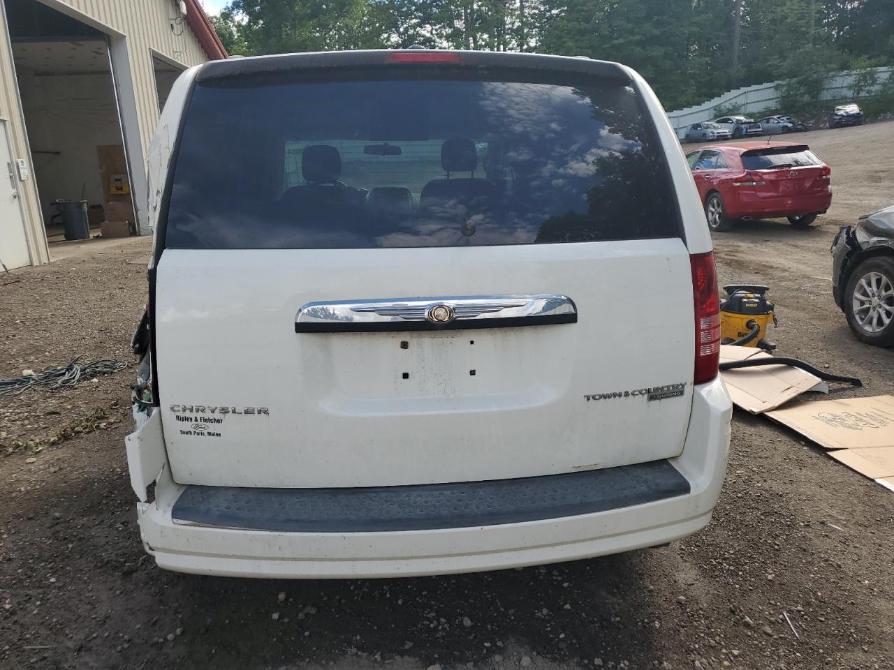 2010 Chrysler Town & Country Touring VIN: 2A4RR5D17AR170581 Lot: 62000984