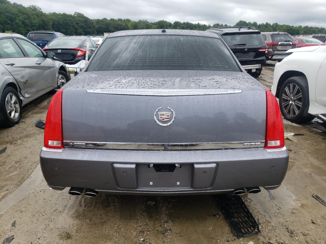 2008 Cadillac DTS - Image 6