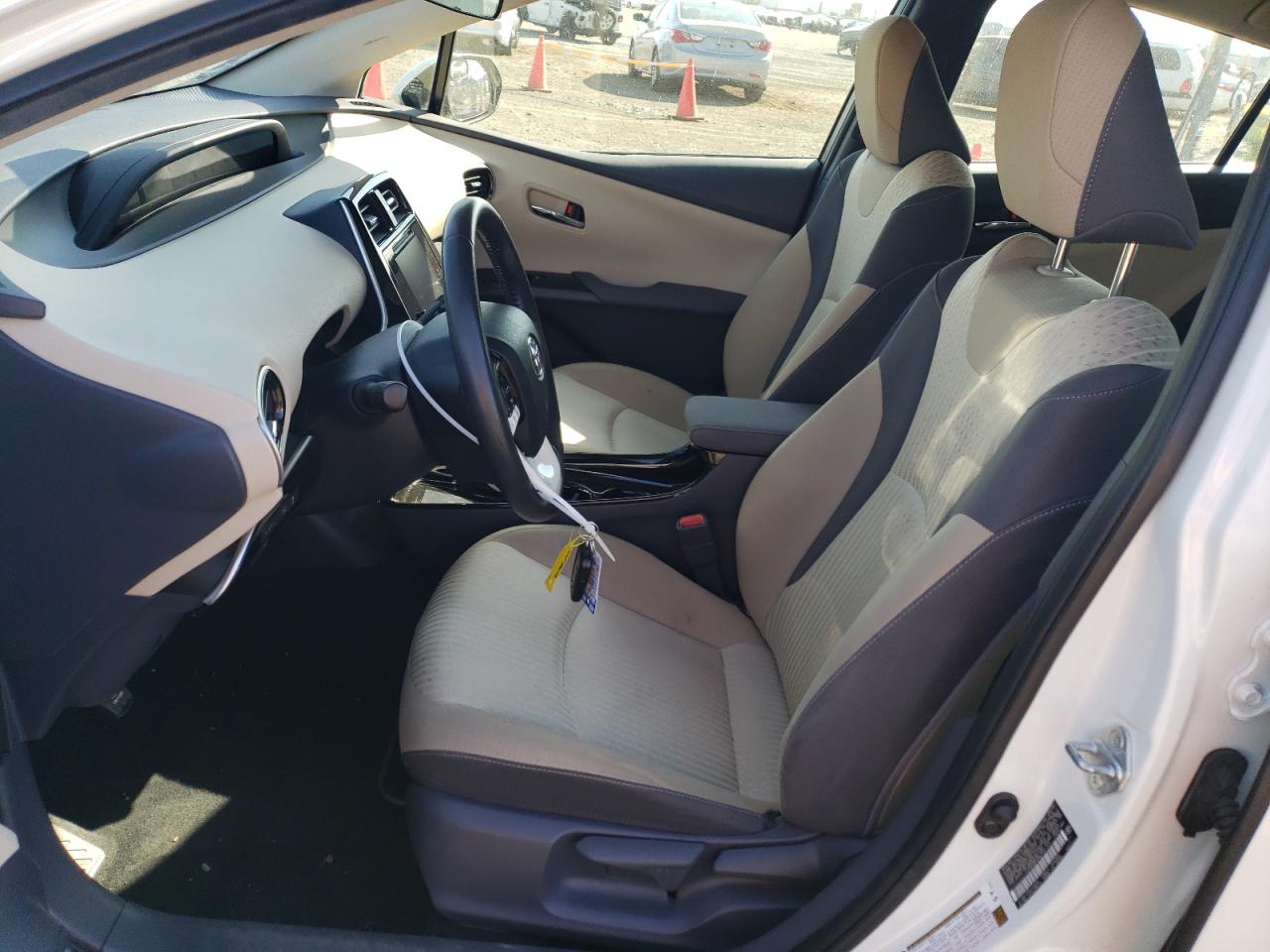 2018 Toyota Prius VIN: JTDKARFU8J3061309 Lot: 65063314