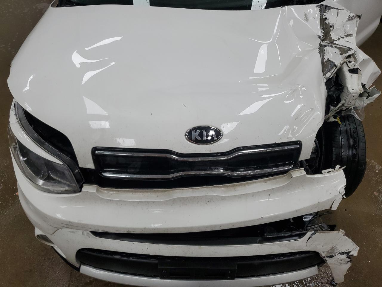 KNDJP3A52J7508698 2018 Kia Soul +