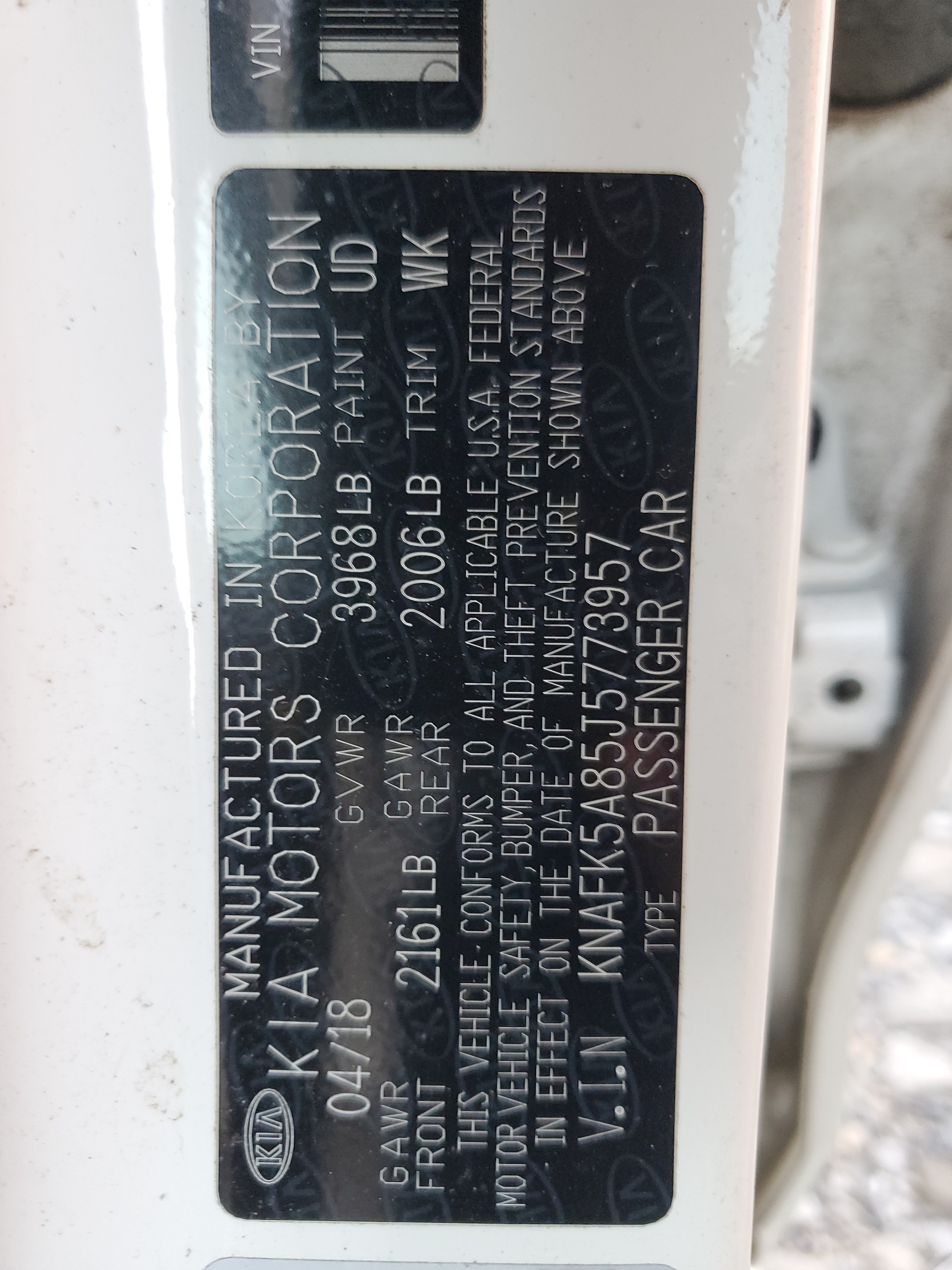 KNAFK5A85J5773957 2018 Kia Forte Lx