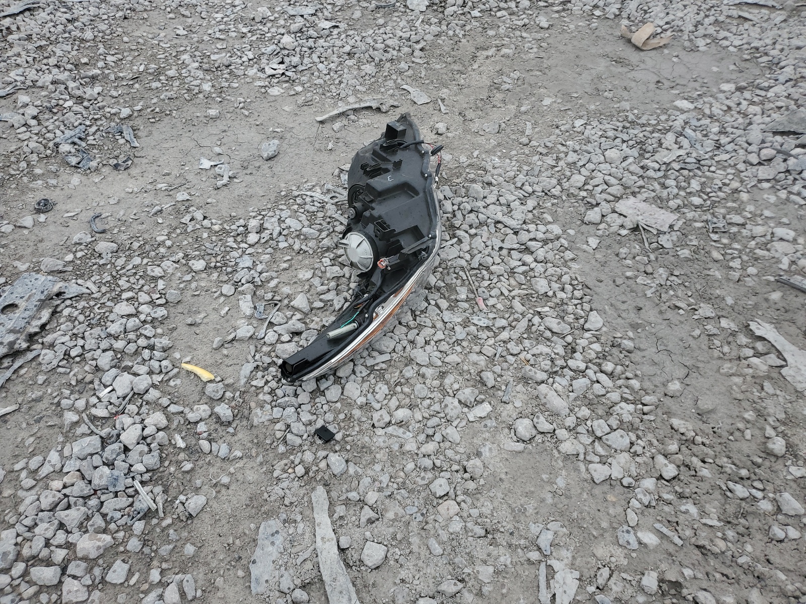 5TDZARFH3HS026851 2017 Toyota Highlander Le